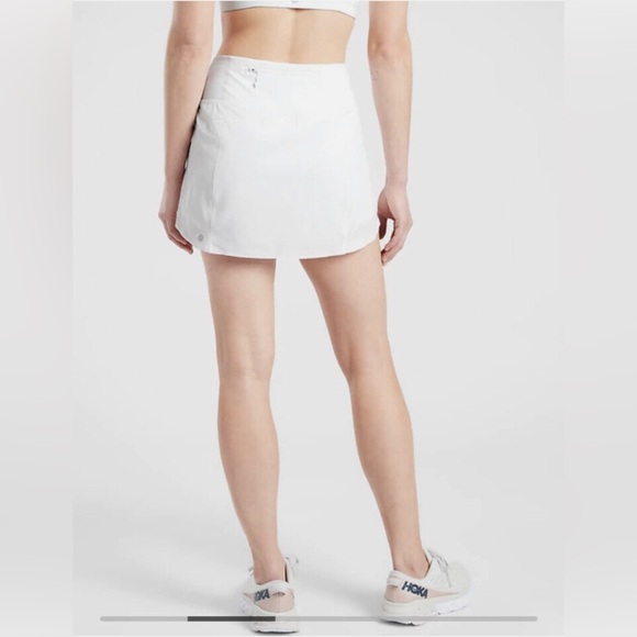 Athleta Run With It Skort White SIZE small - Picture 2 of 15